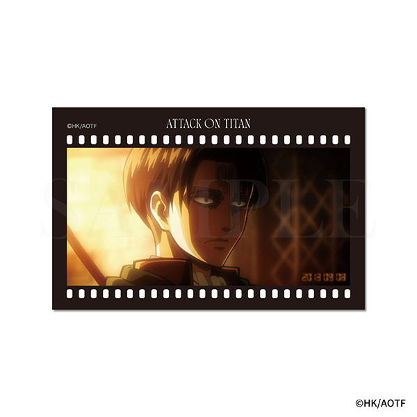 【単品】進撃の巨人 場面写ランダムクリアカード