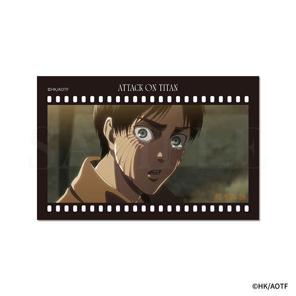 【全種BOX】進撃の巨人 場面写ランダムクリアカード